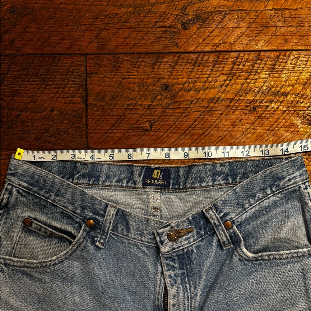 Classic Light Blue Distressed Men's Wrangler Jeans - Picture 7 of 8